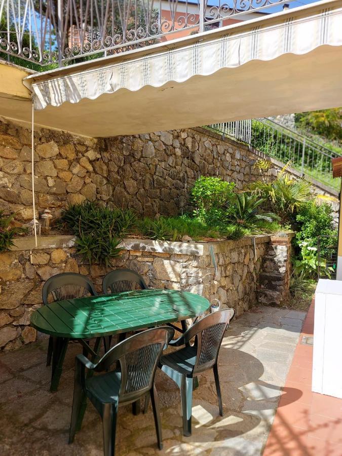 Villa La Casa Di Max La Spezia Exterior foto